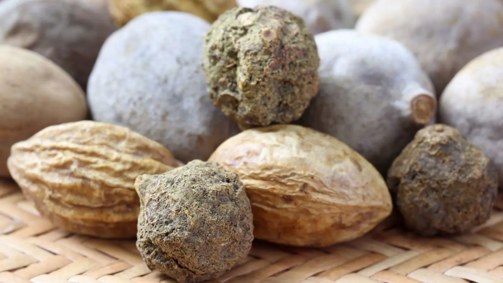 triphala4.webp